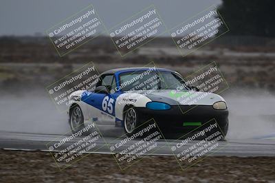 media/Nov-15-2025-CalClub SCCA (Sat) [[7bfa5a7151]]/Race/Group 4/